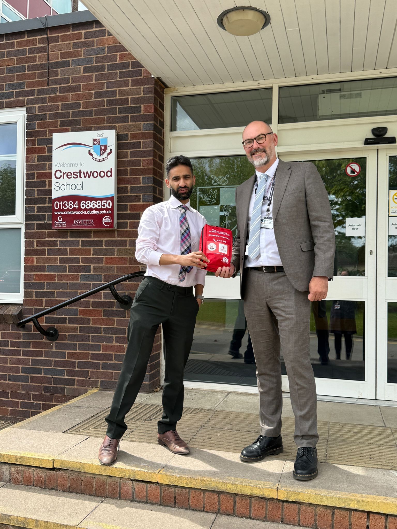Crestwood School with their donated Daniel Baird Foundation bleed control kit Crestwood School with its bleed control kit for use in the school and community emergencies.